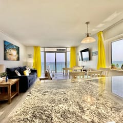 Amenities Galore Oceanfront 2br 1522