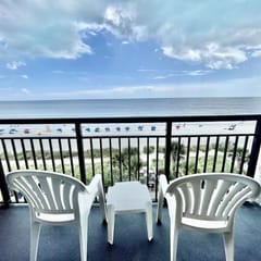 Stunning oceanfront 1BR in the heart of Myrtle Beach indoor and outdoor pools hot tubs lazy river 542