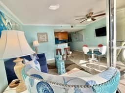 1 Bedroom King bed in/out pool MB 206 - Image 3