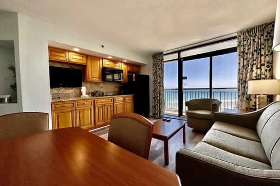 Tropical Resort, Beachfront Condo with amazing oceanfront views! 609 - Image 1