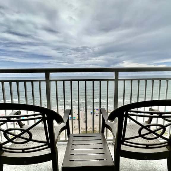 Heart of Myrtle Beach 1 Bedroom 1406 - Image 1