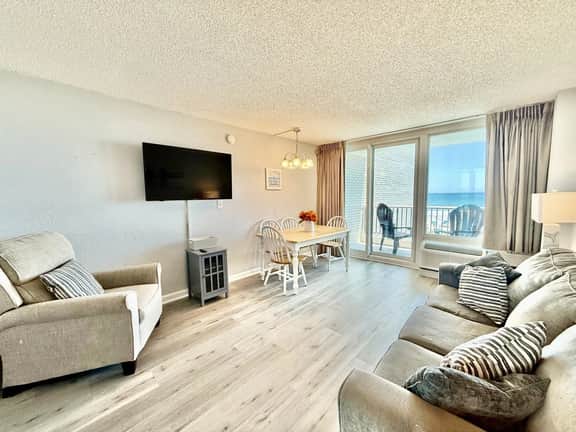 Relax and unwind in our spacious oceanfront condo sleeps 4 indoor/outdoor pools hot tubs 508 - Image 2