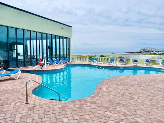 Shore drive Drive 2 bedroom sleeps 4-6 oceanfront - Image 3