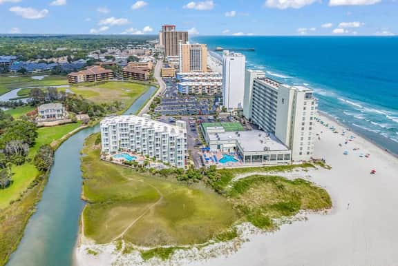 Shore drive Drive 2 bedroom sleeps 4-6 oceanfront - Image 5