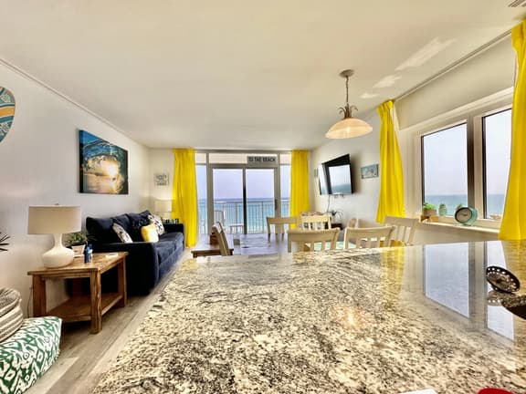 Amenities Galore Oceanfront 2br 1522 - Image 1