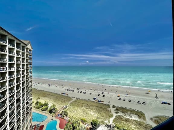 Tropical Resort, Beachfront Condo with amazing oceanfront views!! 1217 - Image 1